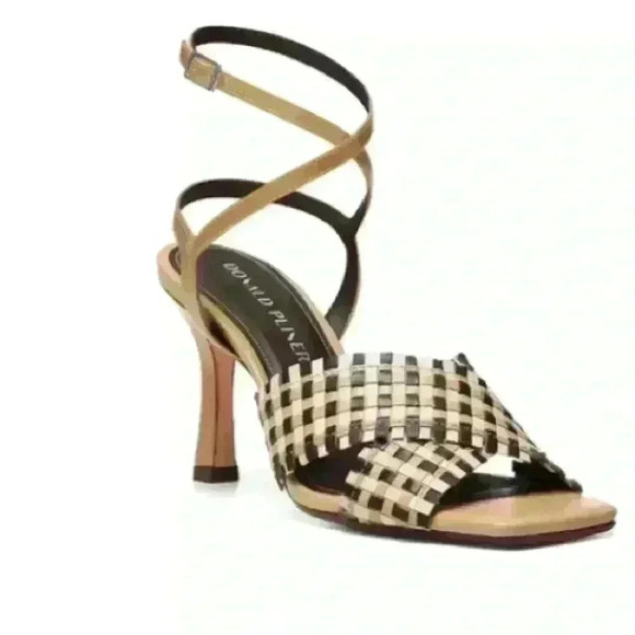 NWOT Donal Pliner leather sandals - Picture 1 of 4